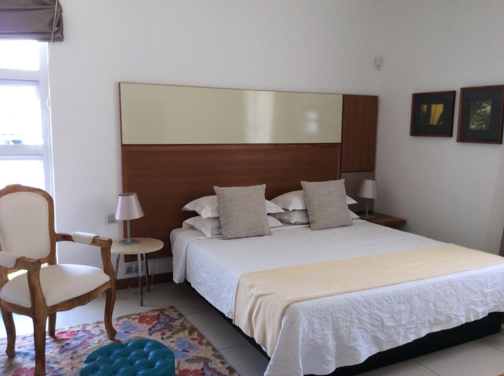 So Beach Villa In Situ Roches Noires Quarto foto